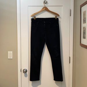 Citizens of Humanity. Black Jeans. Tapered legs.